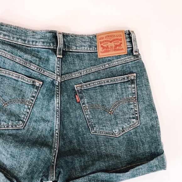 Vintage Levi’s Shorts!! - Picture 4 of 8